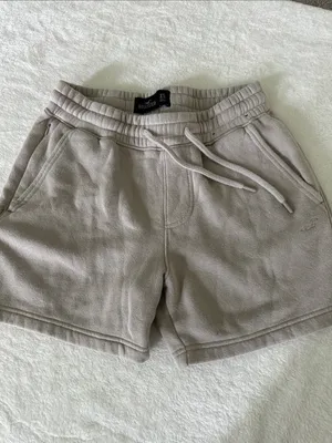 Hollister Women's Taupe Drawstring Casual Shorts thumbnail 2