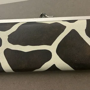 Wallet Giraffe Pattern Long Wallet Preowned light fading Black thumbnail 3