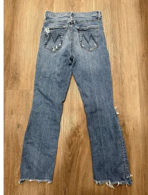 Mother The Insider Crop Step Chew in Dancing on Coals Distressed Blue Jeans Sz26 thumbnail 2
