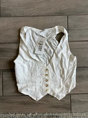 12th Tribe White Button-Front V-Neck Cropped Tank thumbnail 2