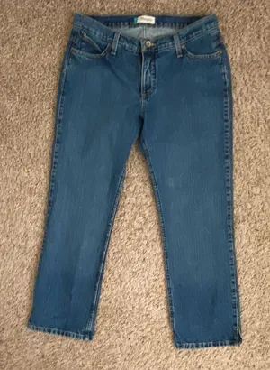 Women’s Wranglers size 11/12 x 30 thumbnail 1