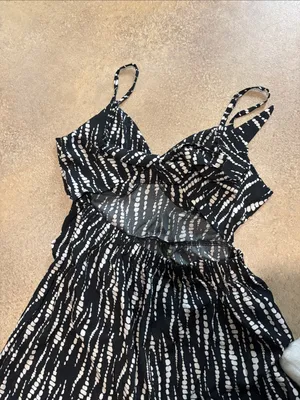 Black & White Printed Wide-Leg Jumpsuit thumbnail 2