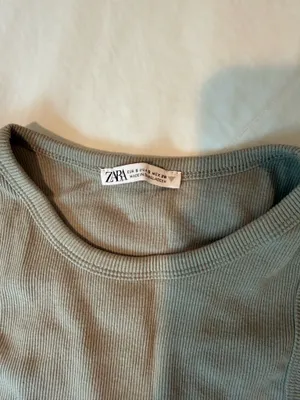 ZARA Cropped Tank Top thumbnail 3