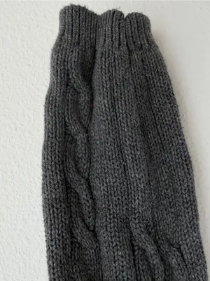 Brandy Melville Gray Cable Knit Cropped Cardigan Shrug thumbnail 5