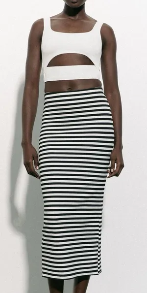 ZARA White cut out crop top never worn thumbnail 1