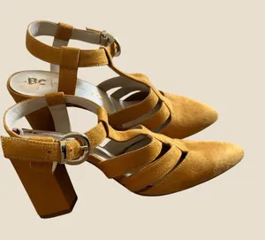 BC Footwear Mustard Yellow Vegan Block Heel Multi Strap Pointed Toe Pumps 8.5 thumbnail 1