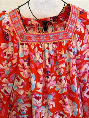❤️❤️❤️BOGOHO❤️❤️❤️Floral Red Peasant Blouse with Embroidered Square Neck-Large thumbnail 2