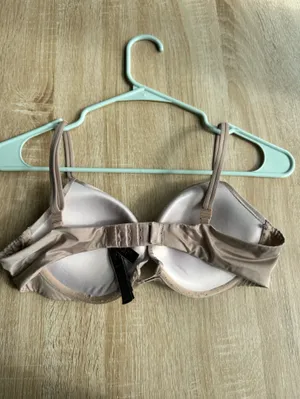 Victoria's Secret Light Nude Padded T-Shirt Bra thumbnail 2