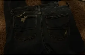 American Eagle ripped jeans thumbnail 3