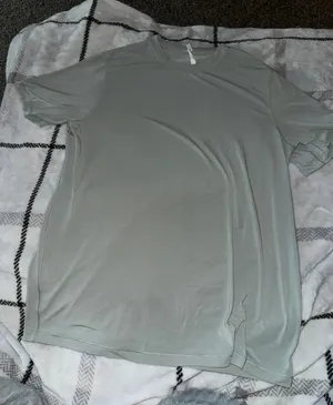 Lululemon shirt thumbnail 1