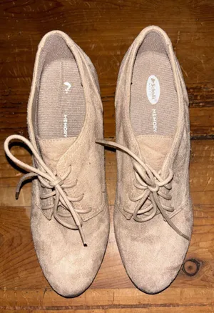 Dr. Scholl's Tan Heeled Lace Up Shoes with Suede Finish, Sz 7 thumbnail 1