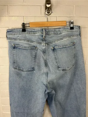 Old Navy Sky-Hi Wide Leg Extra High Rise Jeans Size 16 thumbnail 9