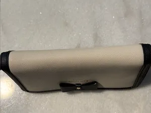 Kate Spade Hazel Court Legacy Beige and Black Bow Zip-Around Wallet thumbnail 9