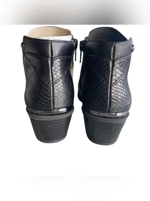 Simply Vera Vera Wang Skylark Faux Leather Black Booties 5.5 NEW thumbnail 4