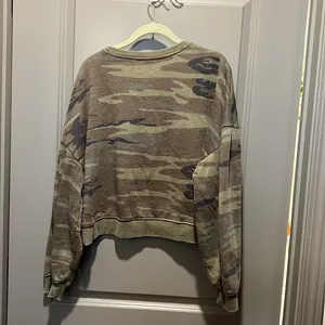 Z Supply Cropped shirt thumbnail 2