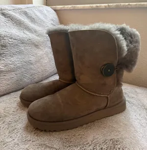 UGG Boots thumbnail 1
