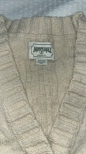 American eagle cable knot cardigan  thumbnail 2
