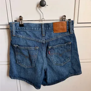 Levi's Blue Denim Mom Shorts with Gold Stitching thumbnail 5