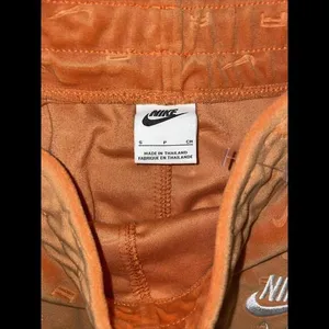 Nike Women's Air Velour Mid-Rise Slim‎ Fit Flare Pants Size S thumbnail 4