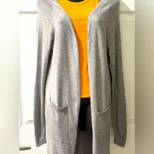 Love Tree Gray Open Front Cardigan Sweater size Medium thumbnail 3