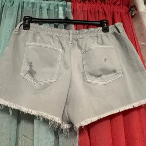 Aerie American Eagle Stylish Gray Distressed Women's Shorts thumbnail 2
