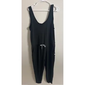 Vuori Women Black Lux Jumpsuit Size Large Racerback Drawstring Jogger Active thumbnail 6