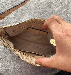 Michael Kors Small Purse thumbnail 3