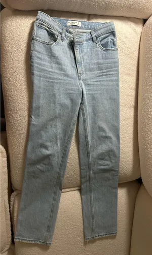 Abercrombie 90s Straight High-Rise jeans thumbnail 6