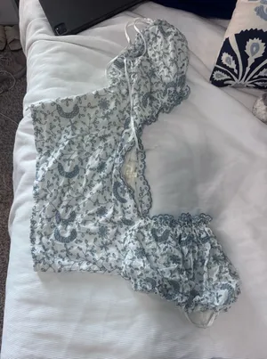 LoveshackFancy Melina blue and white floral embroidered top Size 4. Retail $345; NEVER WORN #brunch #spring thumbnail 2