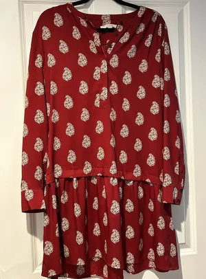 LOFT Burgundy and White Floral Women’s Dress Sz M thumbnail 1