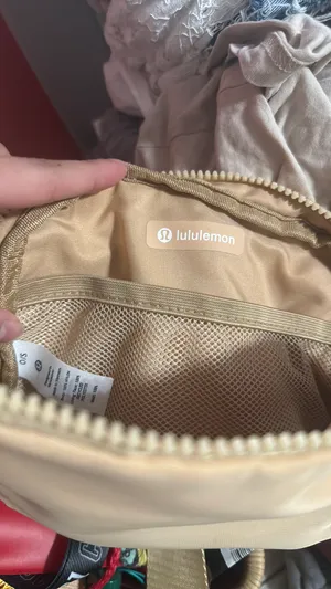 Lululemon Belt Bag thumbnail 5