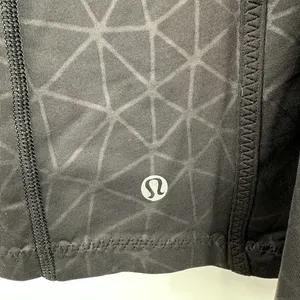 Lululemon‎ size 4 Fresh in Mesh black bra tank luxtreme mesh black silver thumbnail 7