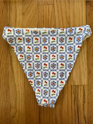 NWT Dippin’ Daisys Bikini Set in Palermo Print size Small thumbnail 15