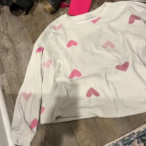 Splendid medium heart‎ sweater thumbnail 4
