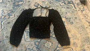 Black floral tie back top with puff sleeves thumbnail 1