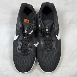 Nike Revolution 6 FlyEase Black White Womens Running Shoes DC8992-003 Size 11 thumbnail 3