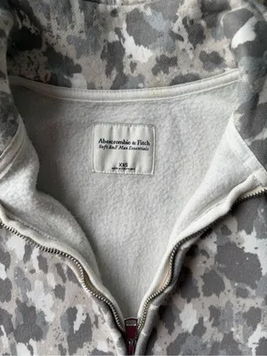 Abercrombie & Fitch leopard Half-Zip Sweatshirt thumbnail 2