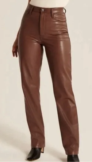 Abercrombie Curve Love The 90s Straight Faux Leather Pants 31 12 Brown High Rise thumbnail 1