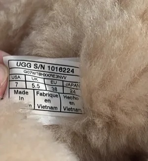 UGG Women’s Boots 7 thumbnail 5