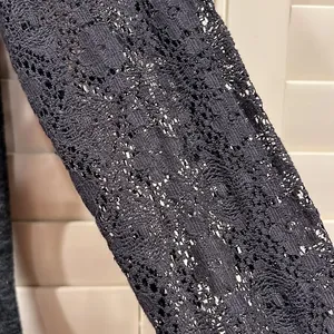 Prana large long sleeved gray shirt with‎ lace sleeves thumbnail 3