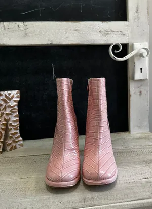 Pink Booties Size 5 thumbnail 4