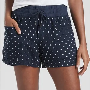 Athleta Size 6 Cabo Tide Linen 4" Inseam Shorts In Petite Diamond Navy Print‎ thumbnail 1