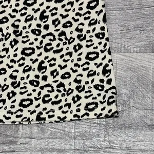 Leopard Print Short Sleeve Crop T Shirt Womens M Runs Small Khaki Black Tee thumbnail 2