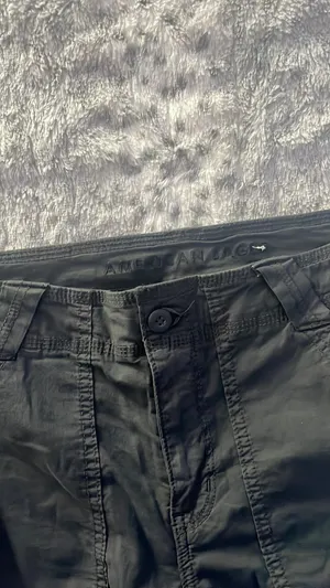 American Eagle cargo pants thumbnail 2