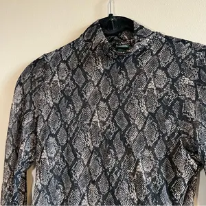 ✨ Wild Fable Black Snakeskin Sheer Top XS‎ thumbnail 2