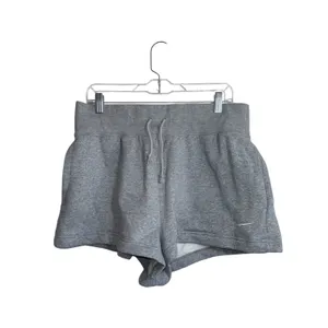 Nike Phoenix Fleece High Waisted 2” Loose Fit Shorts Light Gray thumbnail 2