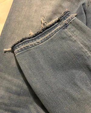 American Eagle Cropped Jeans thumbnail 6