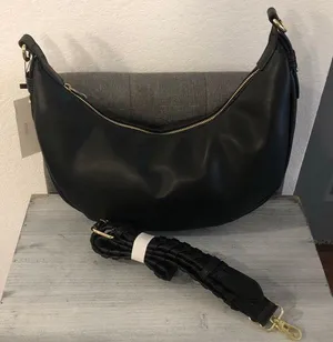 Jules Kae Vegan Leather Handbag thumbnail 3
