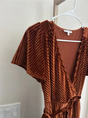 Baltic Born Andi Velvet Maxi Dress in Copper Medium Family Photos Holiday Dress thumbnail 3