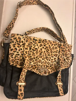 Leopard Print Flap Satchel Handbag - Black & Leopard very nice! Never used thumbnail 3